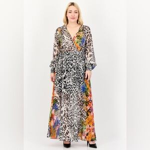 NWT Spy Zone Exchange Women’s Allover print maxi dress SZ M